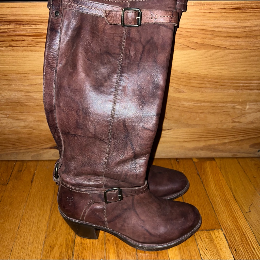 Frye Carmen Tall Heeled Boots. Excellent Condition